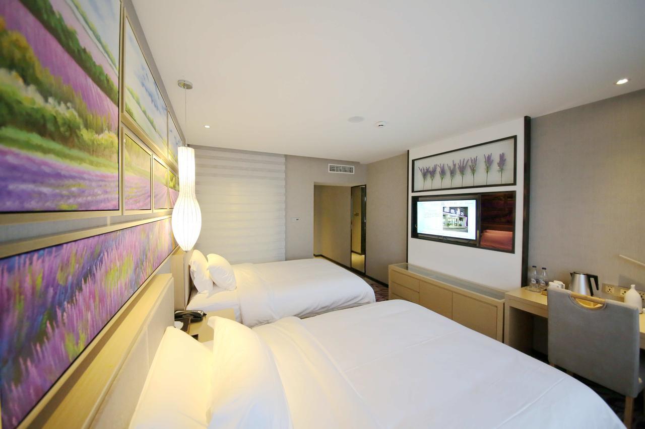 Lavande Hotel Qingdao North Station Shop Exteriör bild